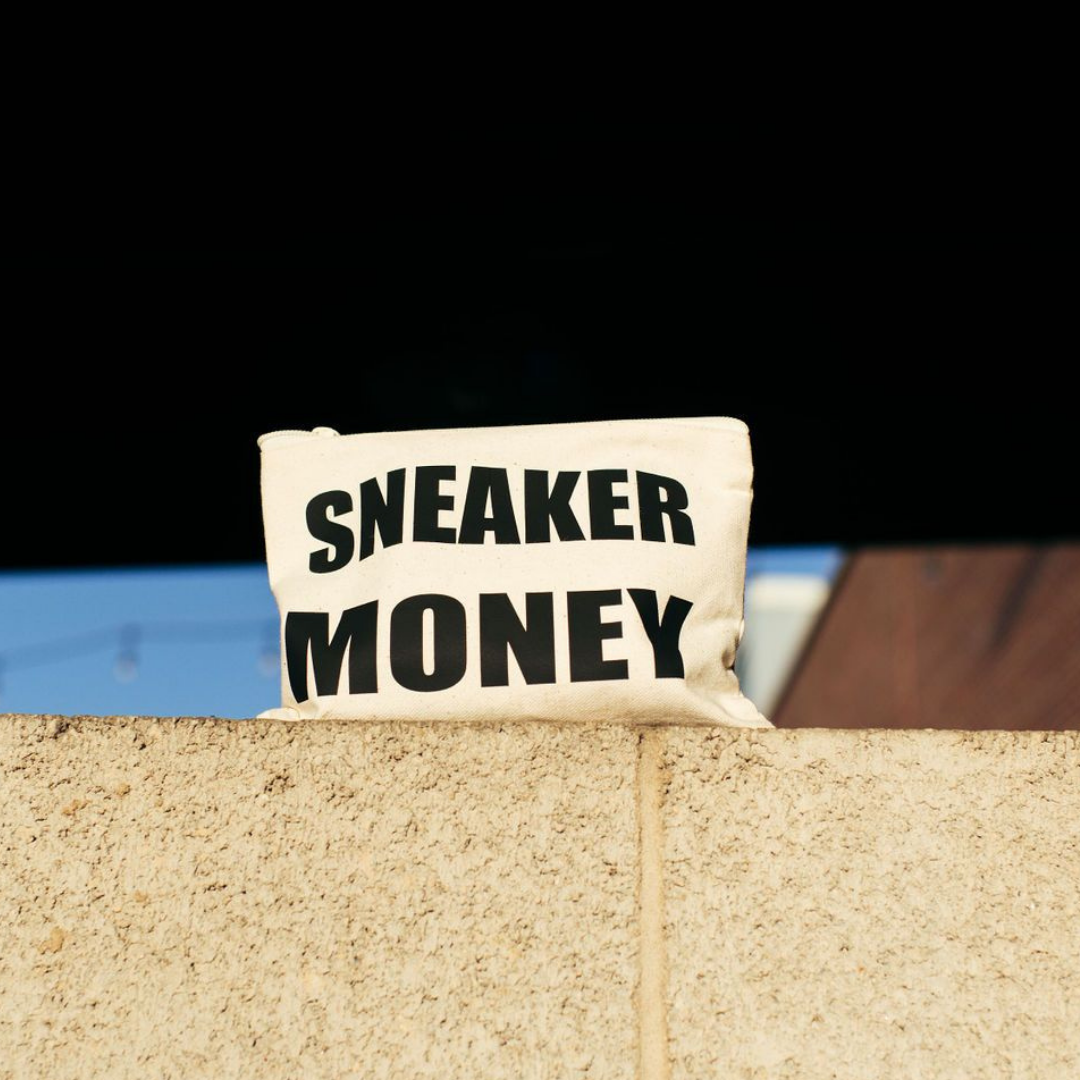 Sneaker Money Pouch – Kicks & Fros
